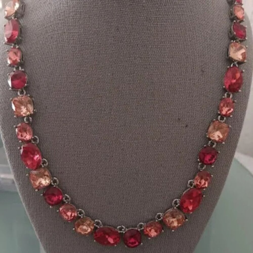 VERA WANG Glamorous Silver Hot Pink/Light Pink/Peach Crystal Hoop Earrings - Picture 5 of 6
